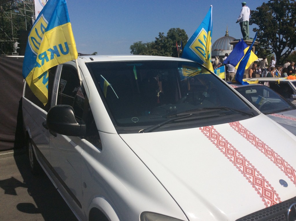 Патриотическое авто на вышиванковом фестивале в Одессе 2015
